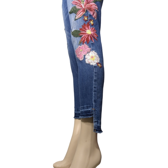 DESING LAB Gorgeous Embroidery Ankle Jeans Size 28 - Picture 7 of 16